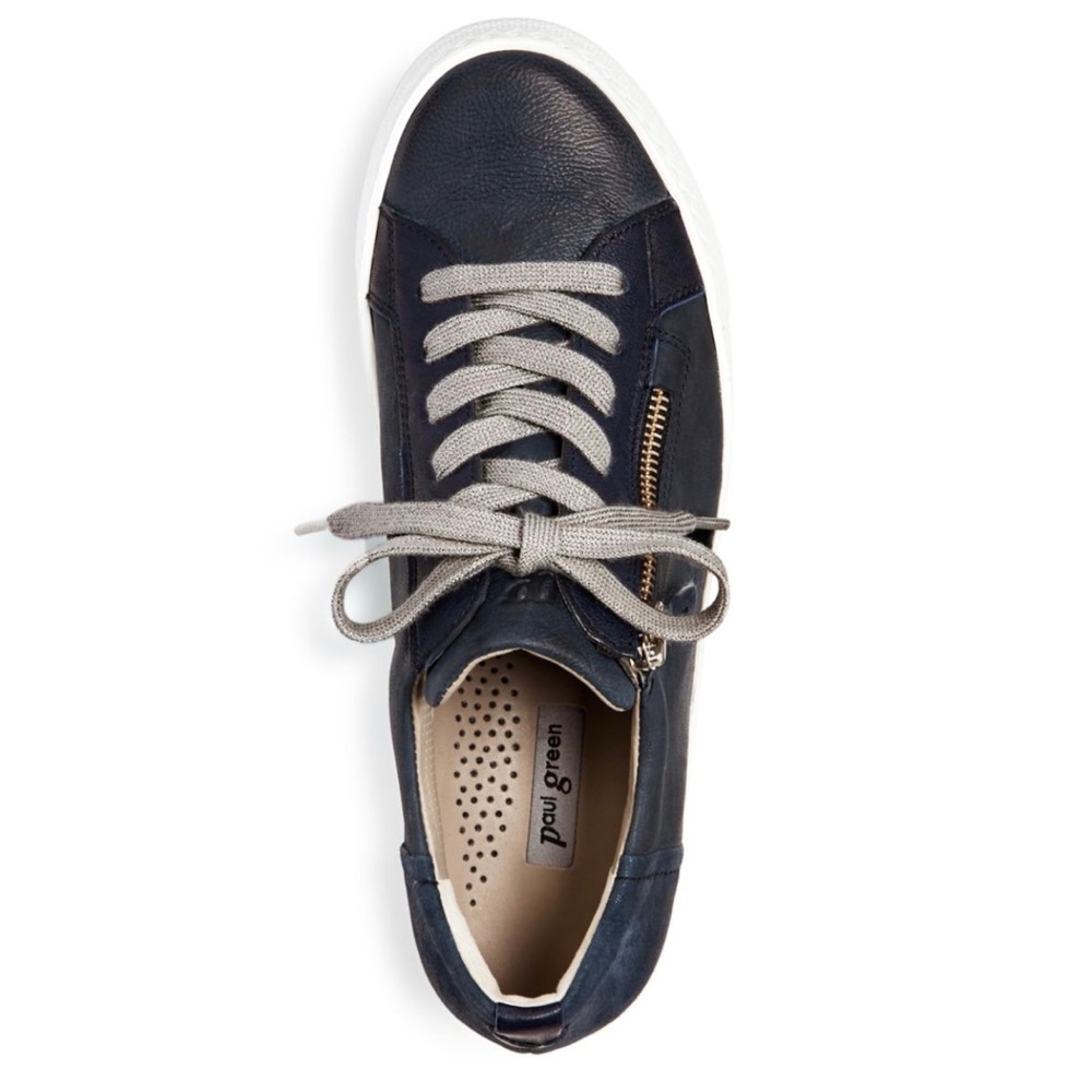 Woman’s Orleans tonal lace up leather sneakers